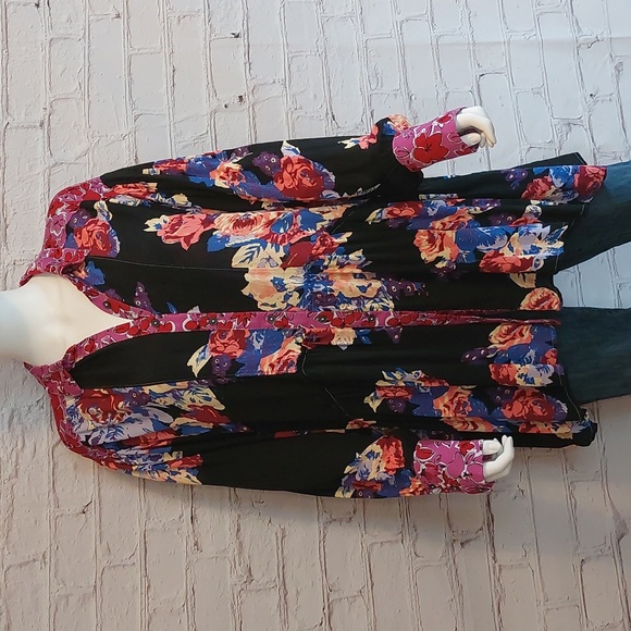 Free People Brunch a Bunch Tunic Shirt - Picture 2 of 8